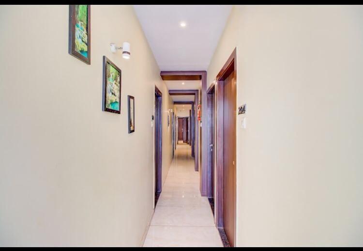 Hotel Emerald Near T2 International Airport 孟买 外观 照片