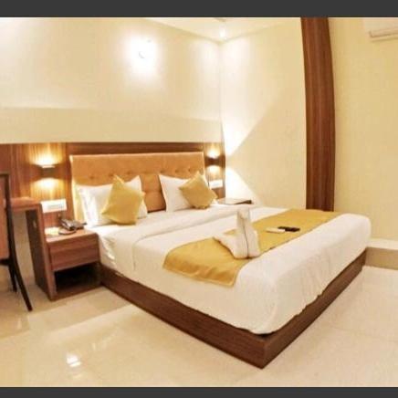 Hotel Emerald Near T2 International Airport 孟买 外观 照片